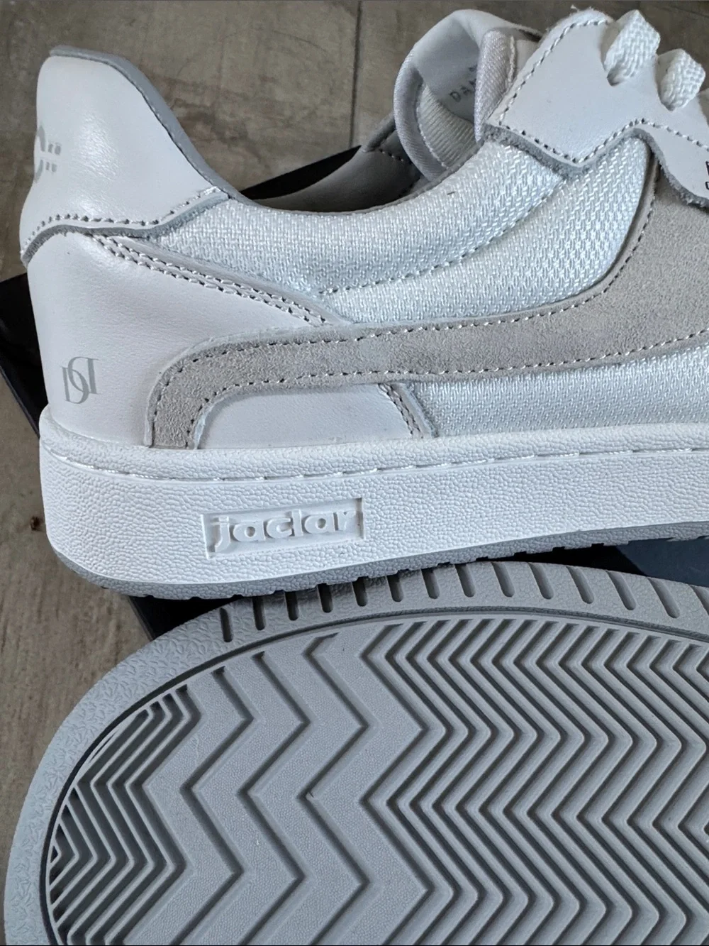 Jarclar clean white